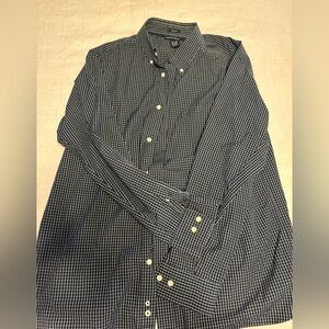 GAP Men's Navy Checkered Button Down Shirt